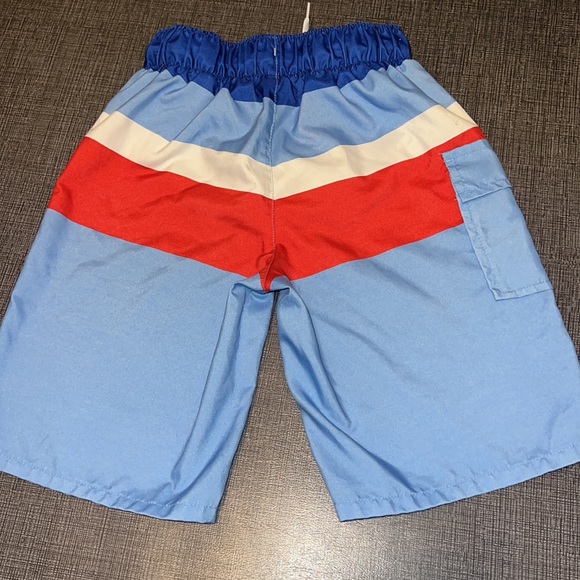 Oasis Boys Red, White, and Blue 2 piece rash guard swimwear set Size-8 - Picture 5 of 7